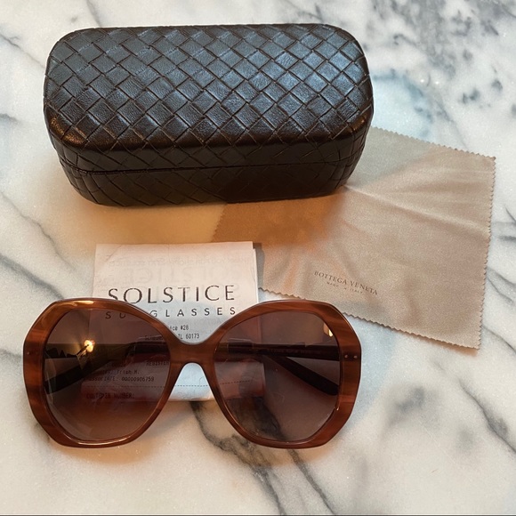 Bottega Veneta Oversized Butterfly Sunglasses main image 6